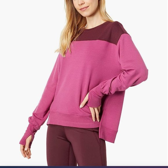 Thrive Societe Other - Thrive Societe Set Color Block Jogger and Hi-Lo Hem   in Peony and Fig